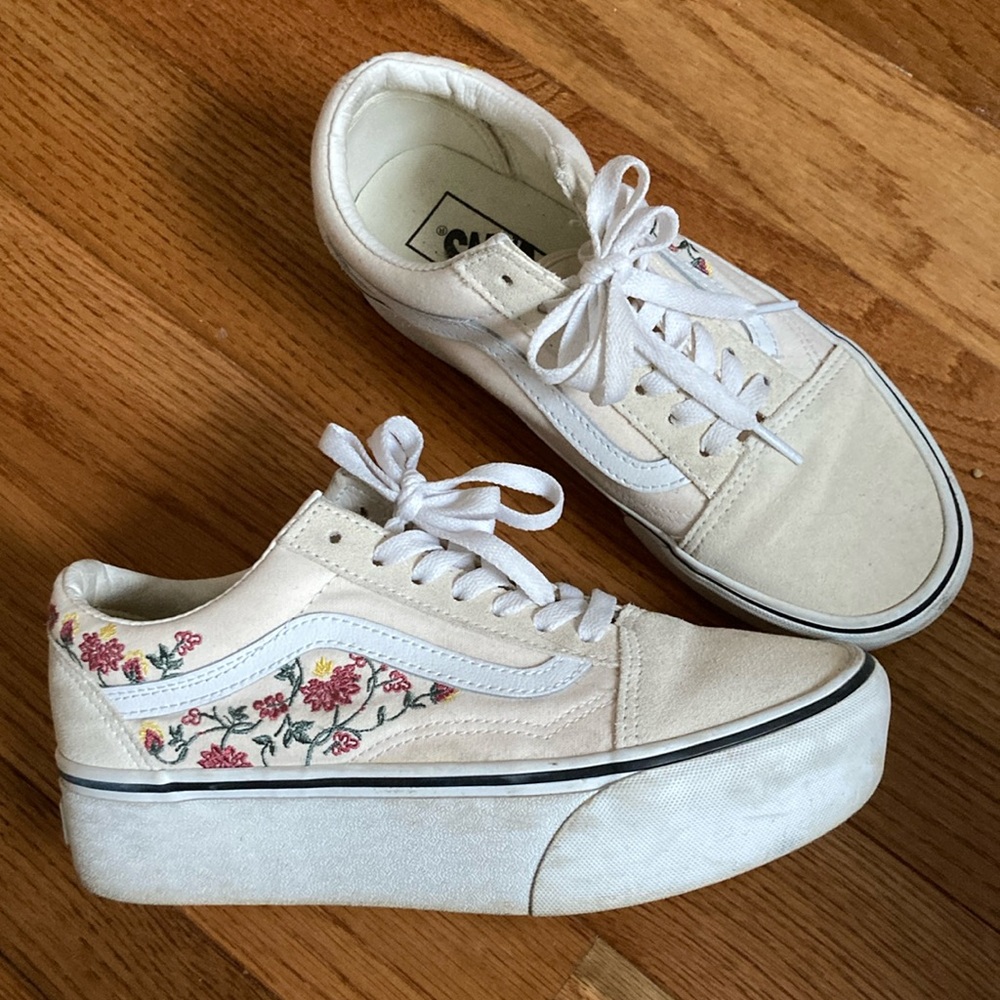 Vans Women's Floral Embroidered Platform Sneakers - Cream